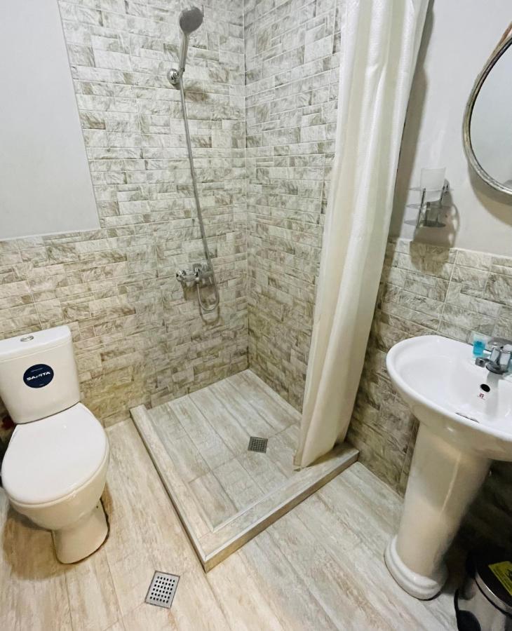 Book Hotel Tbilisi Eksteriør bilde