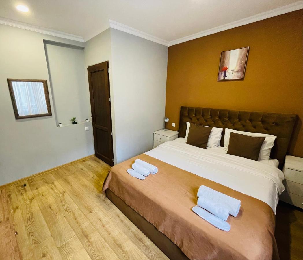 Book Hotel Tbilisi Eksteriør bilde
