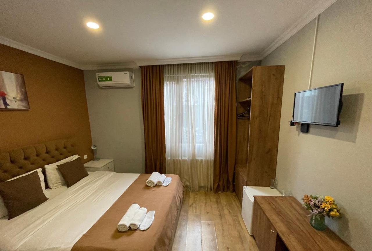 Book Hotel Tbilisi Eksteriør bilde