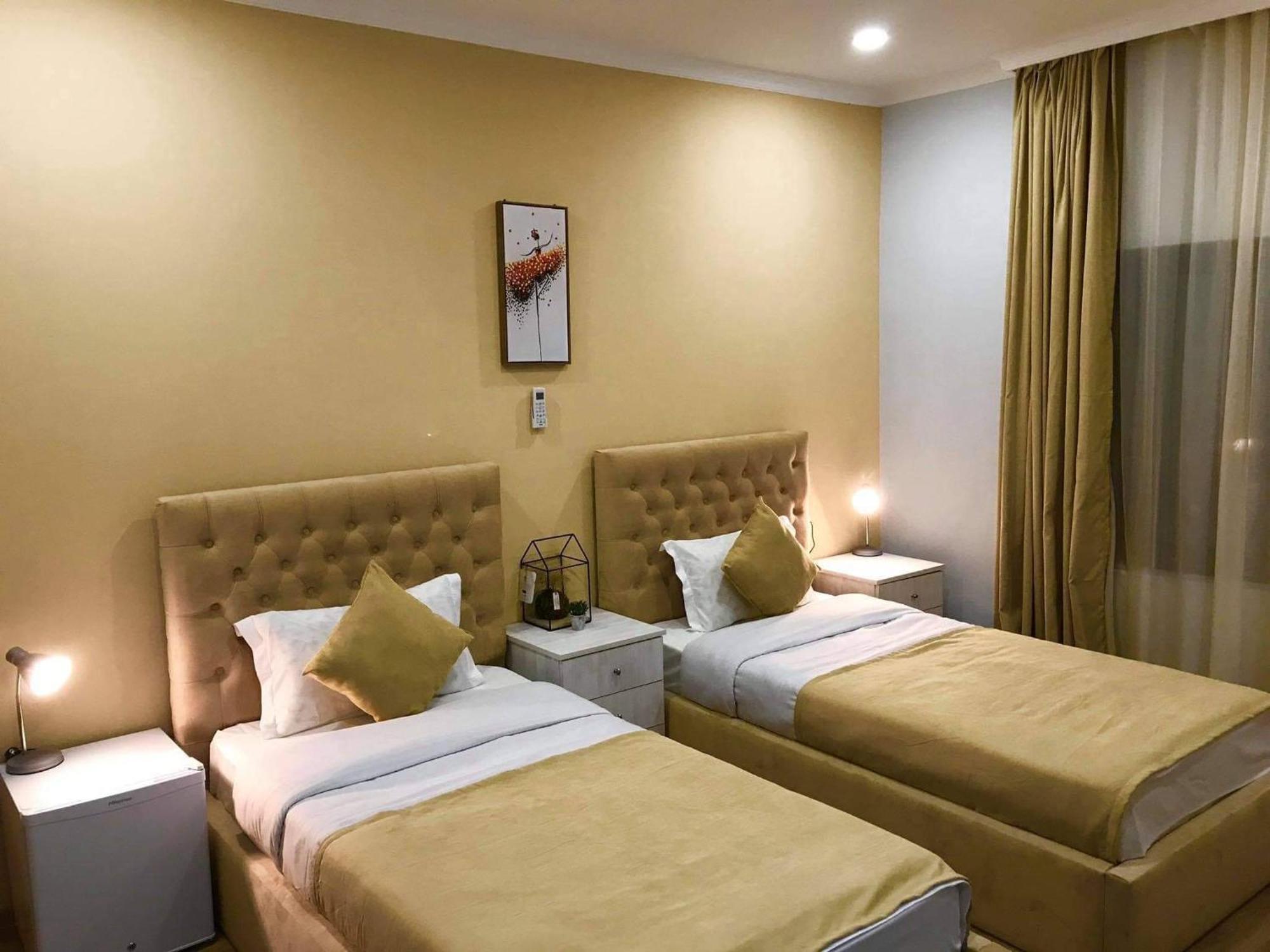 Book Hotel Tbilisi Eksteriør bilde